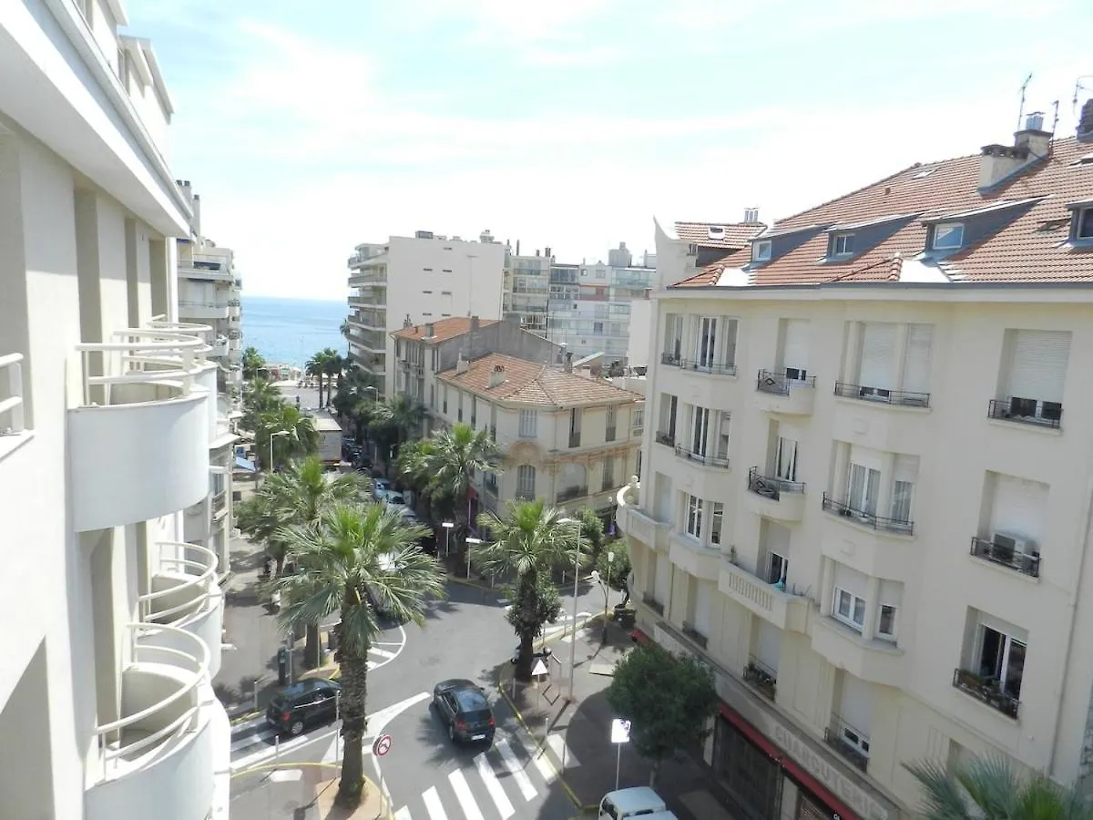 Apartment Juan-Les-Pins Moderne Studio, Sea View Antibes